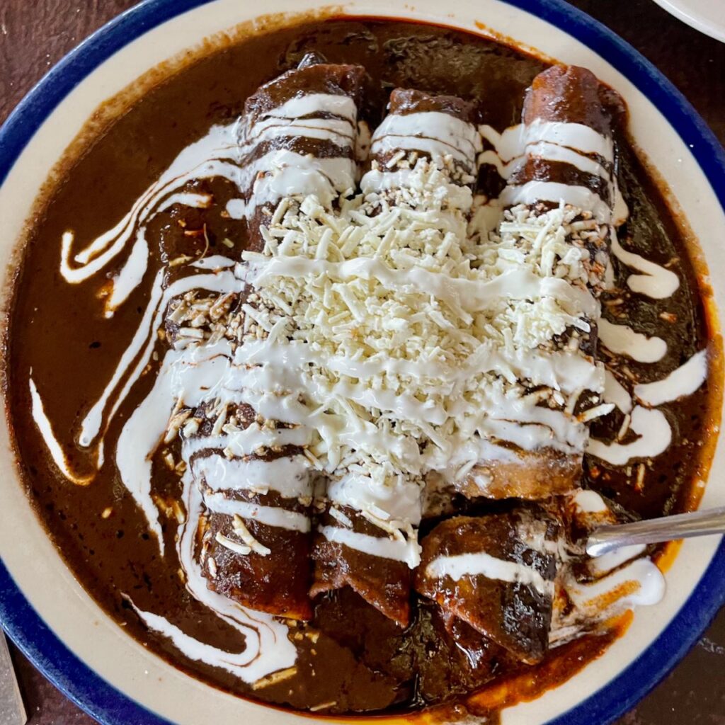 Enchiladas en Mole at Los Colorines Tepoztlán