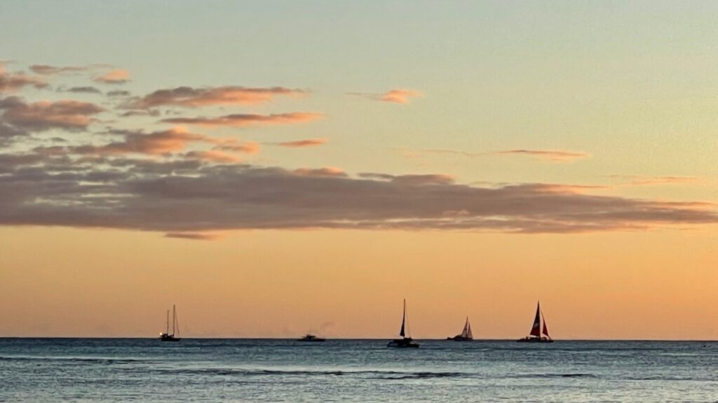 Sundown Sailing Waikiki