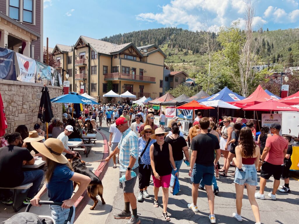 Park Silly Sunday Market Park City