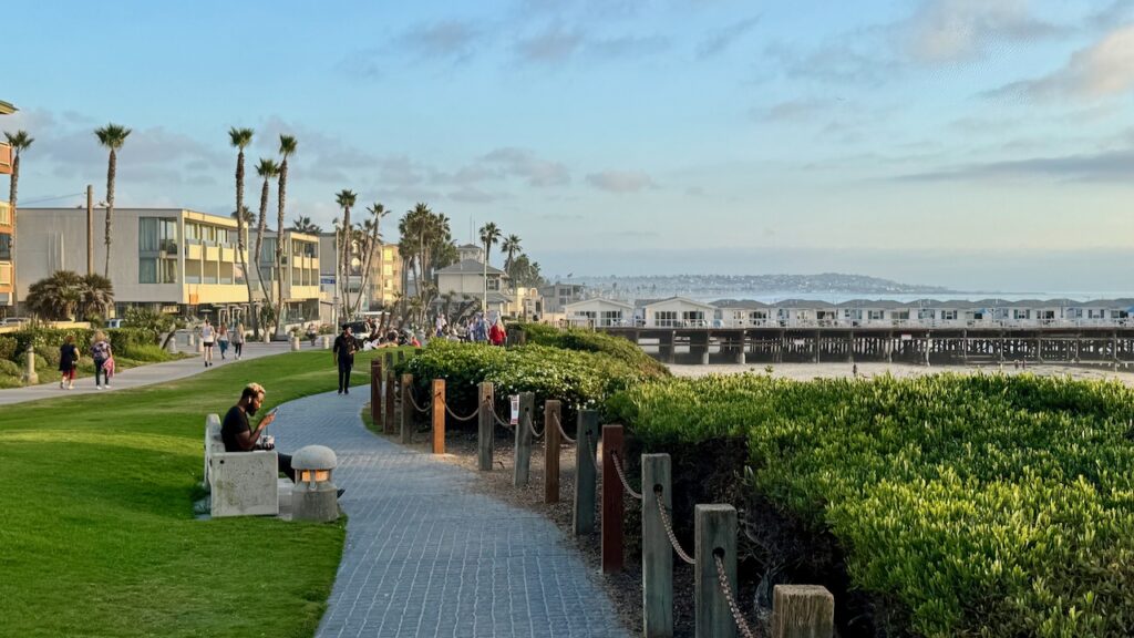 Ocean Front Walk Pacific Beach San Diego